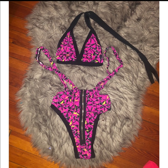 Two piece bikini - Picture 5 of 5